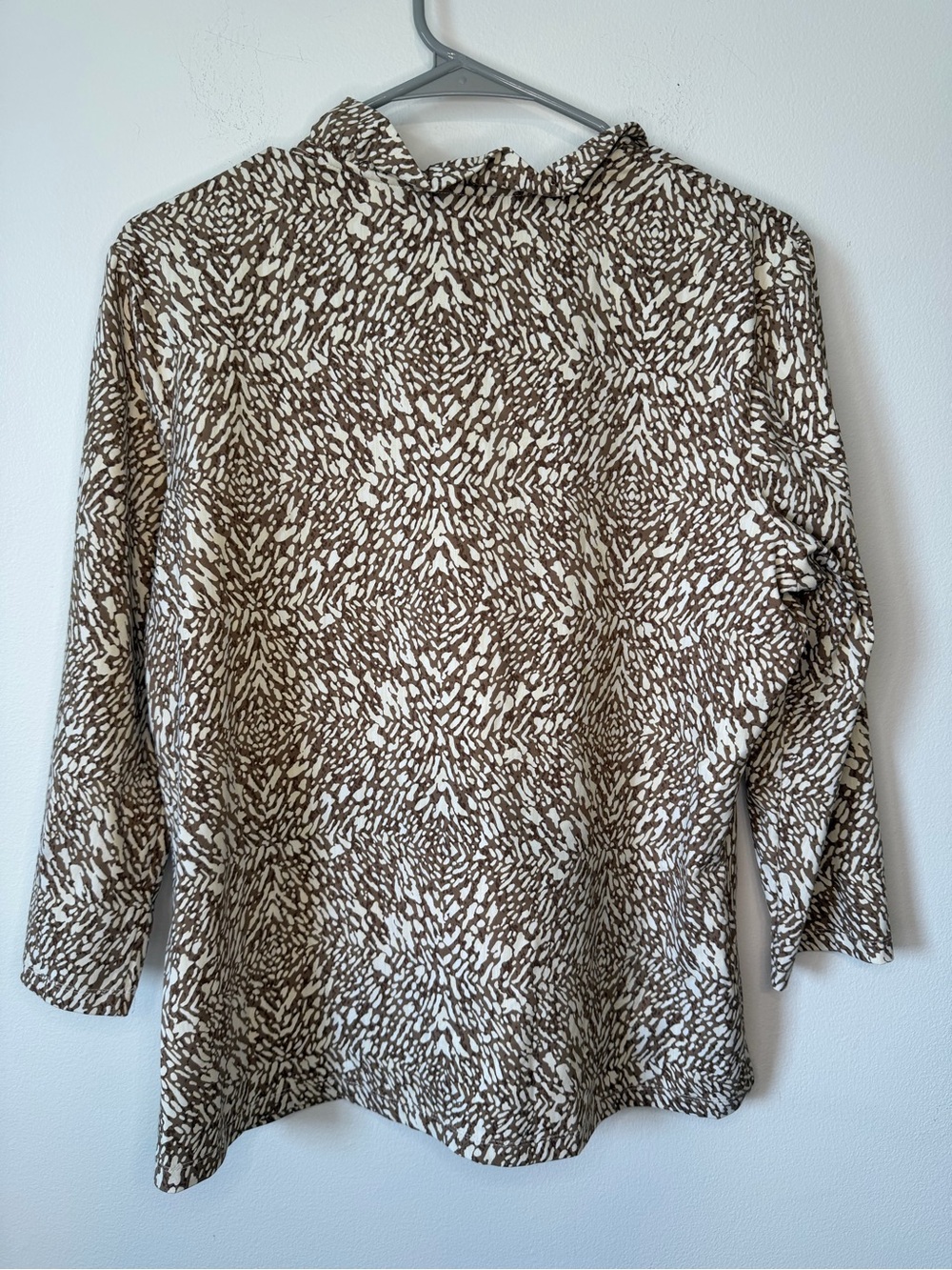 J. McLaughlin Brown & Cream Patterned V-Neck Shirt - Picture 3 of 3
